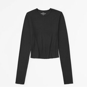 A&F Long-Sleeve Featherweight Rib Cropped Crew Tee - Black, Medium